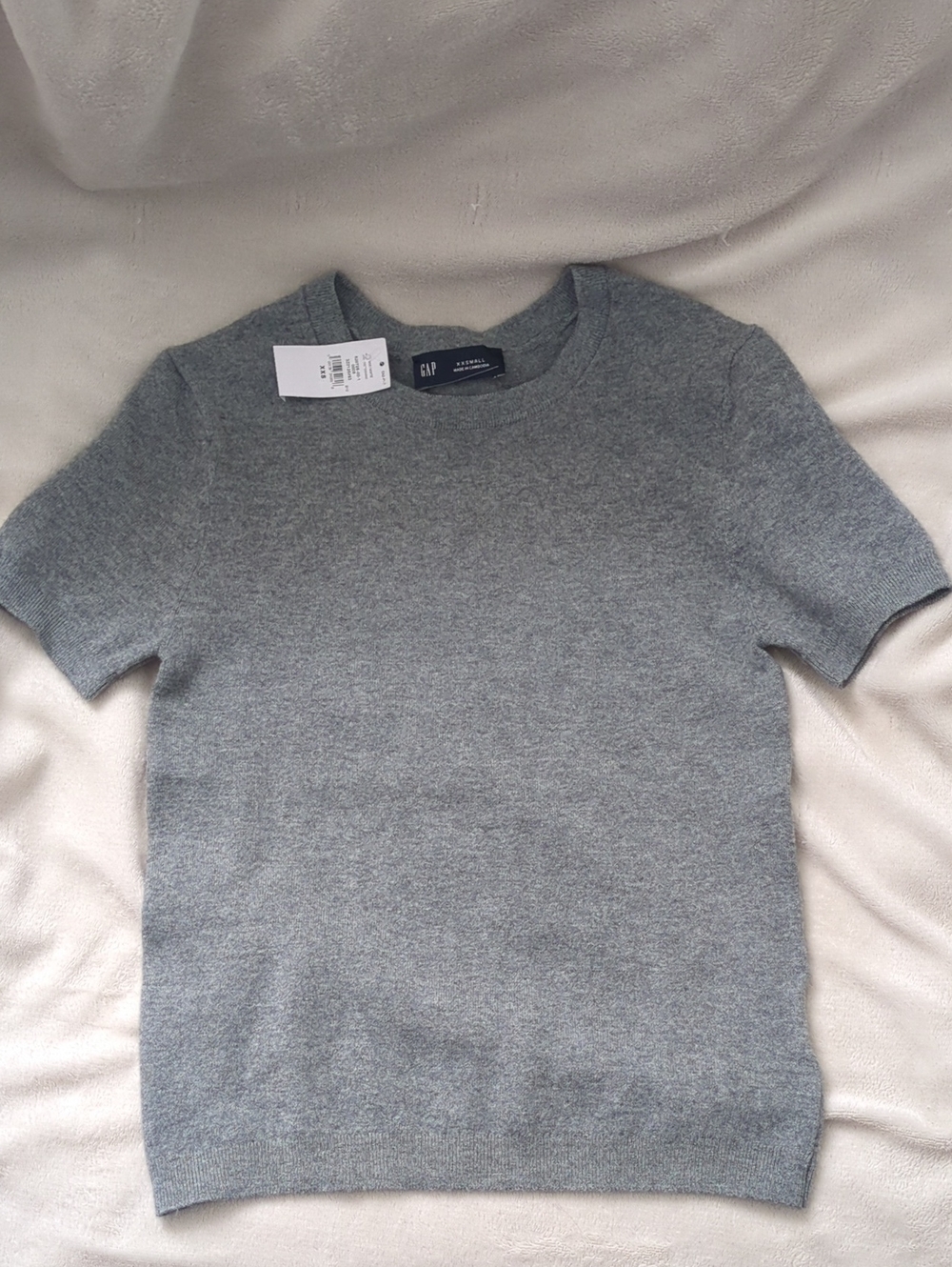 GAP Gray Short-Sleeve Crewneck Knit Top